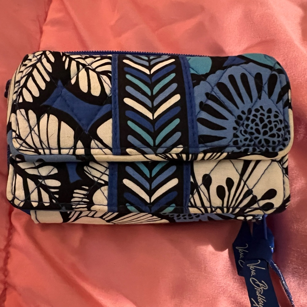 Vera Bradley Blue Bayou wallet/wristlet